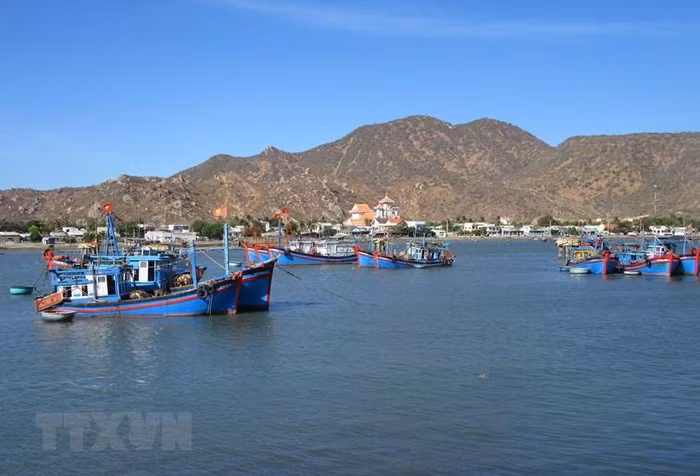 Vẻ đẹp nên thơ của Đầm Nại. (Ảnh: Nguyễn Thành/TTXVN)