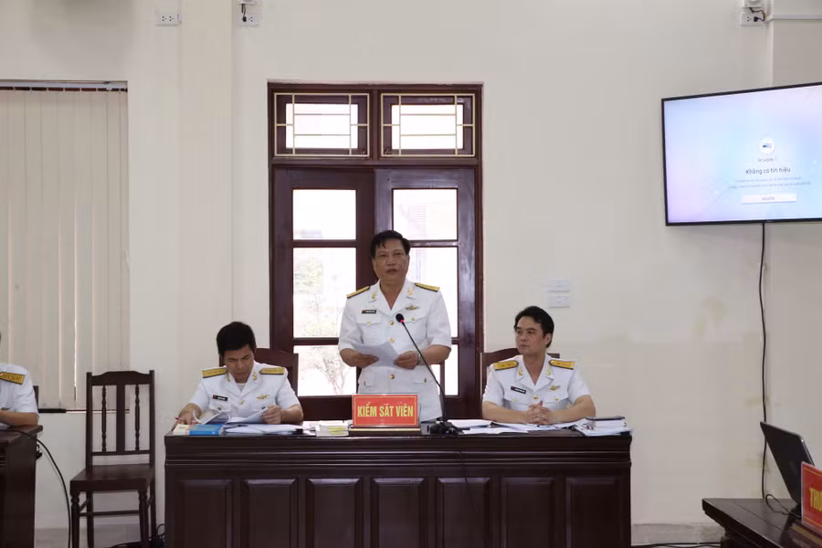  Đại diện Viện Kiểm sát trình bày bản luận tội (ảnh Thông tấn Quân sự).