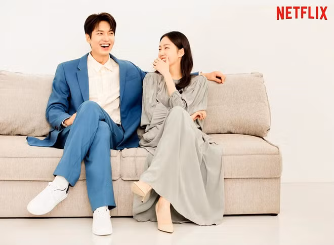 Tính đến thời điểm này, Kim Go Eun là người đẹp duy nhất xuất hiện trên trang cá nhân của Lee Min Ho. ẢNH: INSTAGRAM NV