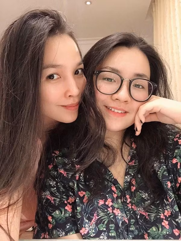 Ở nhà hai mẹ con giống như bạn bè
