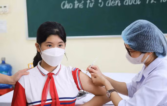  Tiêm vắc-xin cho trẻ dưới 12 tuổi ở Quảng Ninh - Ảnh: Đ.Anh