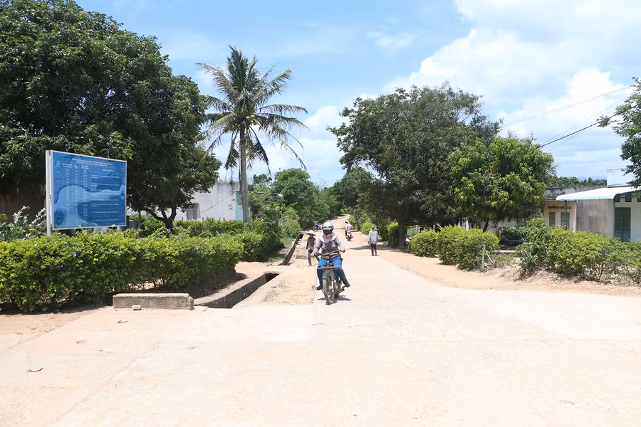  Hệ thống hạ tầng giao thông xã Yang Bắc được quan tâm đầu tư đồng bộ. Ảnh: Quang Tấn