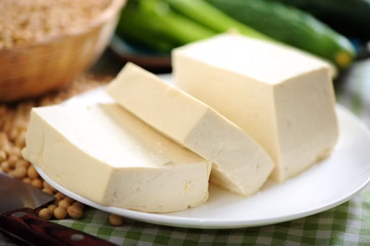 Đậu hũ cũng là một đặc điểm nổi bật trong chế độ ăn của người Nhật. Ảnh: Shutterstock