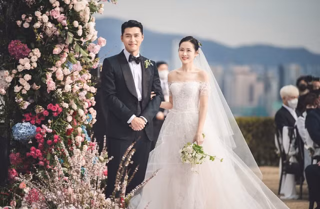 Đám cưới diễn ra vào cuối tháng 3