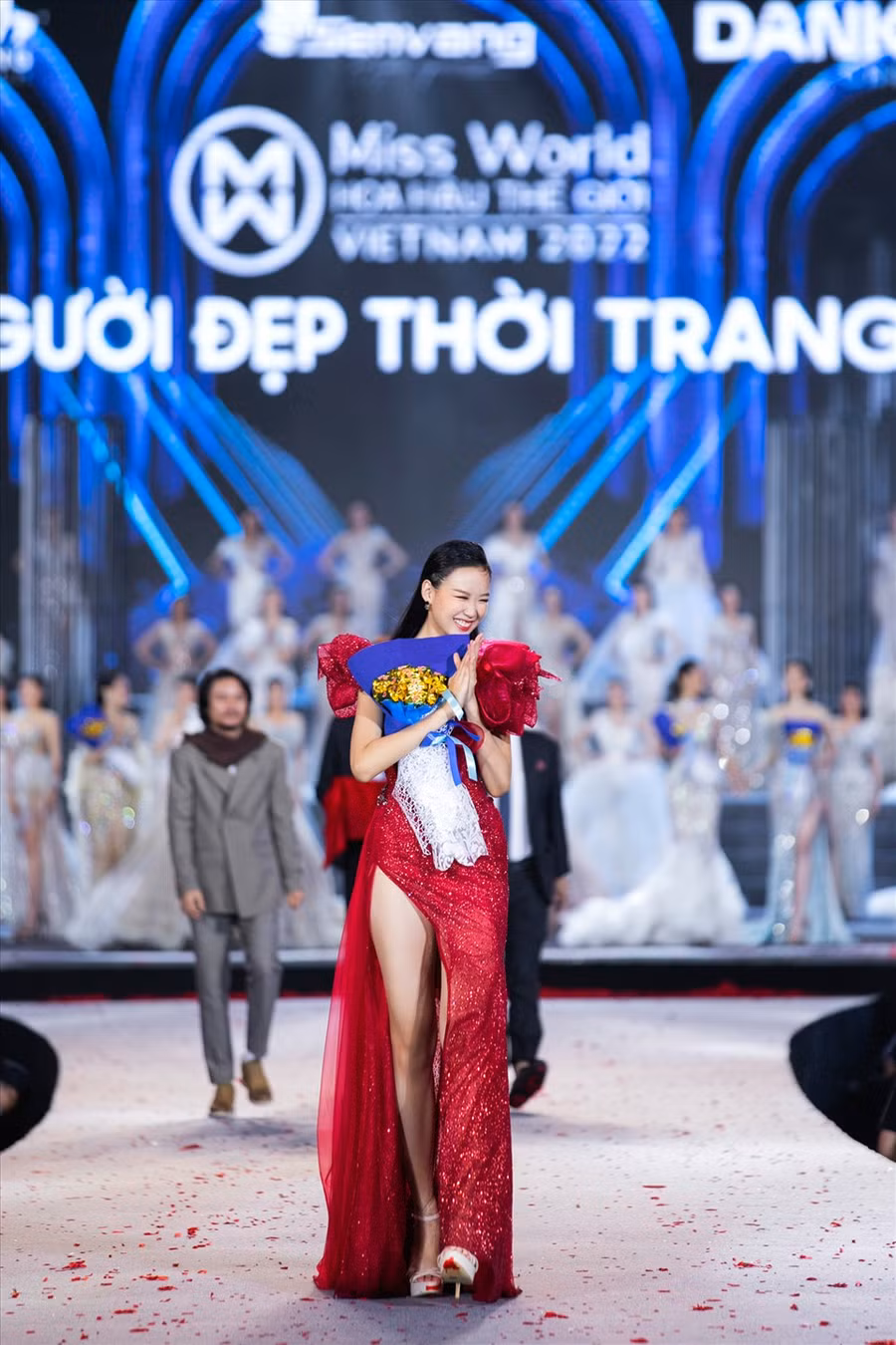 Trong đó, cô gái xuất sắc đạt danh hiệu Người đẹp thời trang là Lê Nguyễn Bảo Ngọc. Cô cao 1m85 đến từ Cần Thơ, đây là lần thứ 2 cô tham gia cuộc thi nhan sắc. Ảnh: SV.