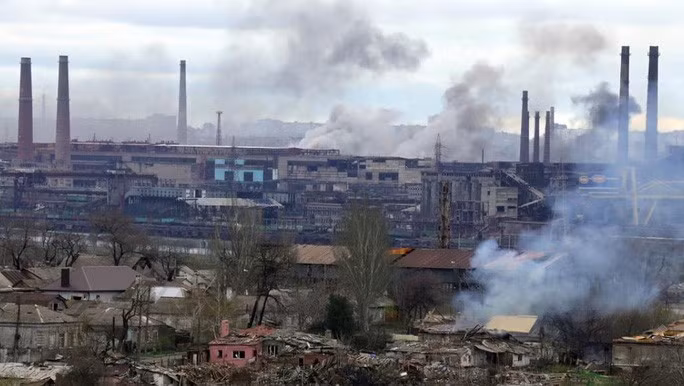 Nhà máy gang thép Azovstal ở Mariupol. Ảnh: Sputnik Nhà máy gang thép Azovstal ở Mariupol. Ảnh: Sputnik