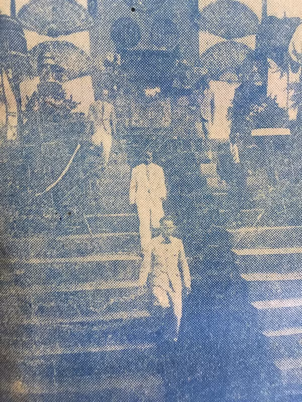Hồ Chủ tịch tham gia Lễ giỗ Tổ Hùng Vương ở Hà Nội năm 1946. Hồ Chủ tịch tham gia Lễ giỗ Tổ Hùng Vương ở Hà Nội năm 1946.