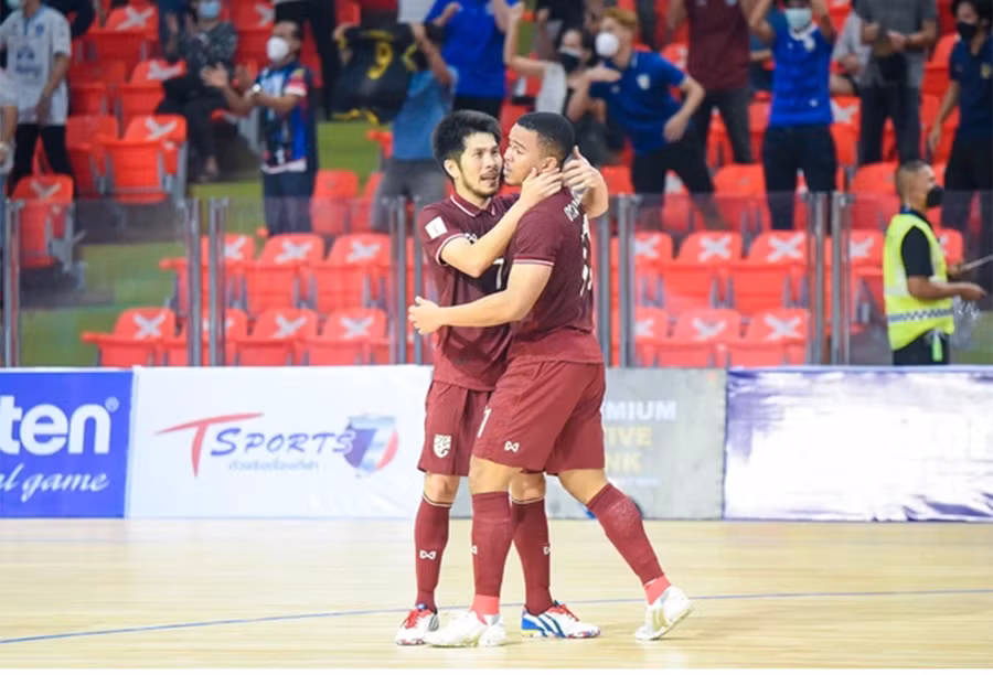 Futsal Thái Lan tiếp tục thống trị Đông Nam Á dù đang trẻ hóa đội hình. Ảnh: FAT.