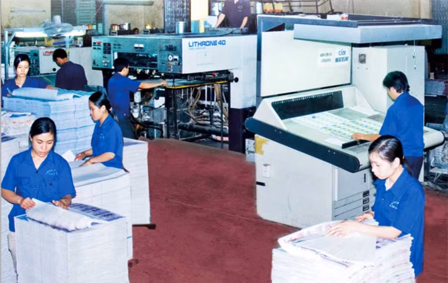 Không khí làm việc đầu năm tại Công ty Cổ phần In – Đầu tư phát triển Giáo dục Gia Lai. Ảnh: T.N