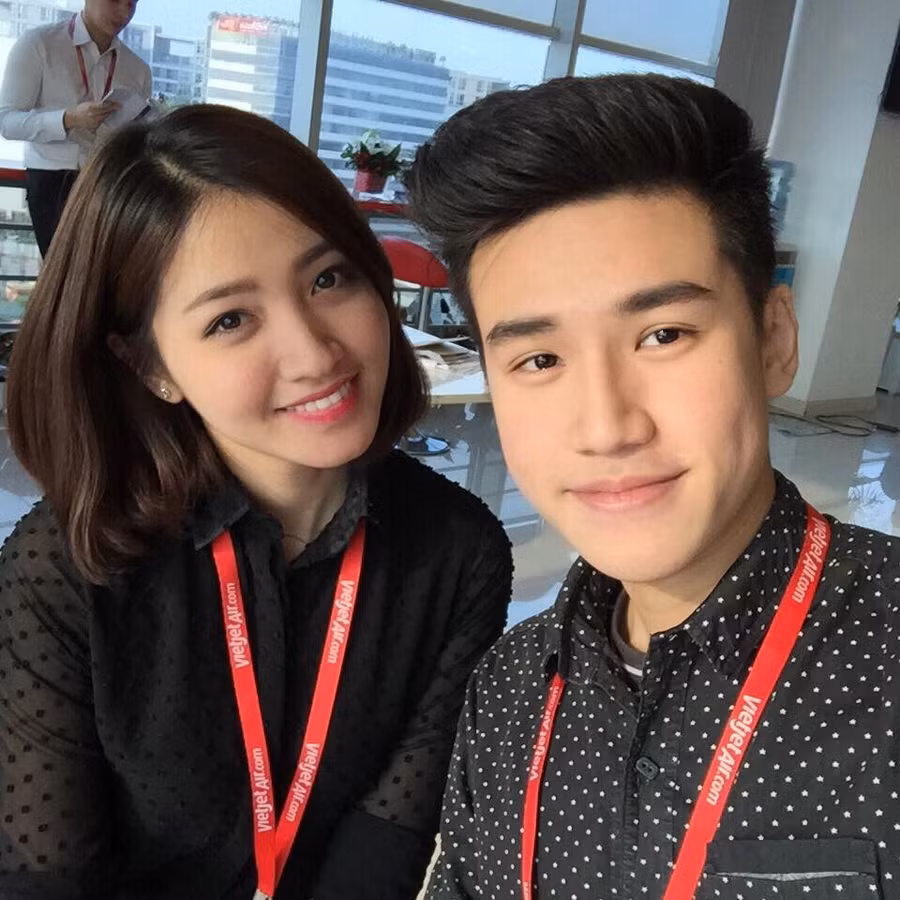 Má lúm đồng tiền khiến anh chàng thêm điển trai.