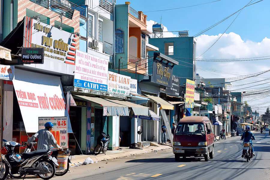 Đường Sư Vạn Hạnh (TP. Pleiku). Ảnh: Đ.T