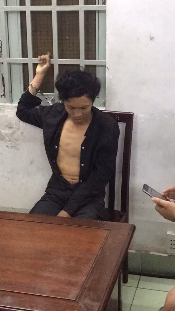 Tên Đạt tại cơ quan Công an.