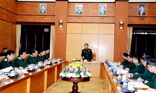 Đại tướng Ngô Xuân Lịch chủ trì tại buổi làm việc.