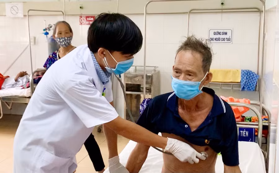 Năm 2021, do ảnh hưởng của dịch Covid-19, tỉnh Gia Lai không triển khai khám phát hiện chủ động nên chỉ phát hiện 500 bệnh nhân lao các thể, đạt 66,1% so với kế hoạch đề ra. Ảnh: Như Nguyện Năm 2021, do ảnh hưởng của dịch Covid-19, không triển khai khám phát hiện chủ động nên Gia Lai chỉ phát hiện 500 bệnh nhân lao các thể, đạt 66,1% so với kế hoạch đề ra. Ảnh: Như Nguyện