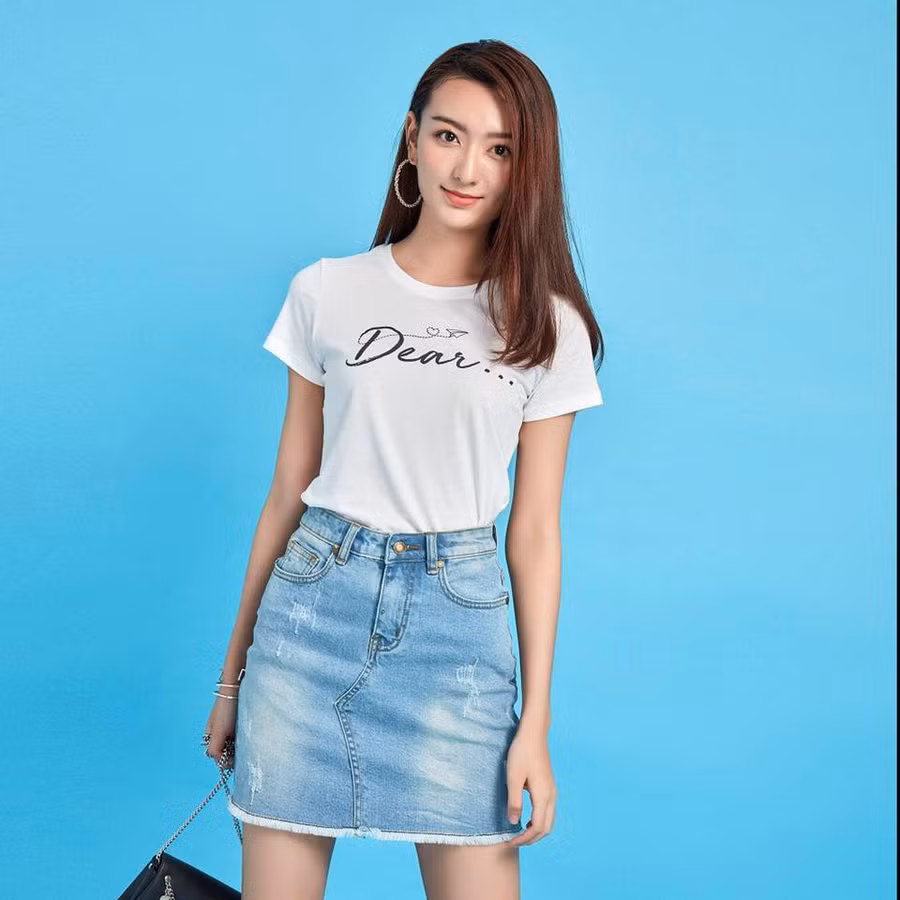 Khi được hỏi về hoa hậu mình thần tượng, người đẹp sinh năm 1999 cho biết: “Tôi nghĩ đã được công nhận là hoa hậu rồi thì chắc chắn phải đẹp và giỏi. Vì vậy, ai đẹp và giỏi tôi đều ngưỡng mộ”