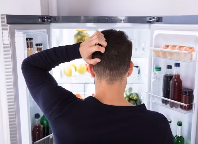 Không ăn đủ rau, cơ thể bạn sẽ bị thiếu hụt nguồn chất xơ dồi dào và carbohydrate phức tạp, khiến bạn cảm thấy đói sau đó. Ảnh: Shutterstock
