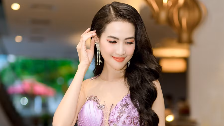 Phan Thị Mơ thăng hạng về nhan sắc sau nhiều năm hoạt động nghệ thuật. Ảnh: NVCC Phan Thị Mơ thăng hạng về nhan sắc sau nhiều năm hoạt động nghệ thuật. Ảnh: NVCC