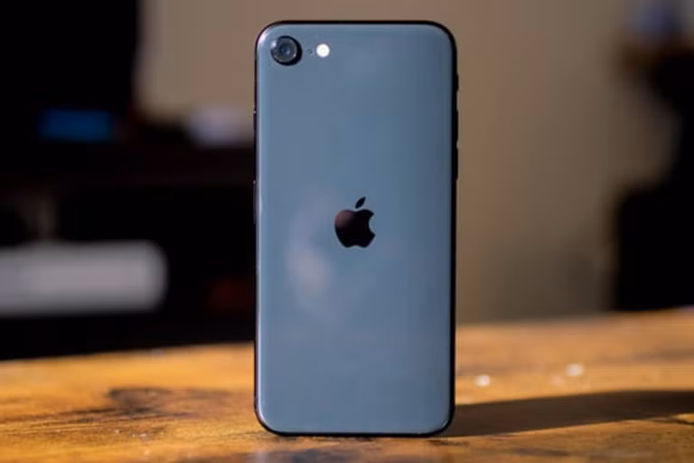 iPhone SE 2022 là sản phẩm nhận được nhiều chú ý nhất. Ảnh: CHỤP MÀN HÌNH ENGADGET