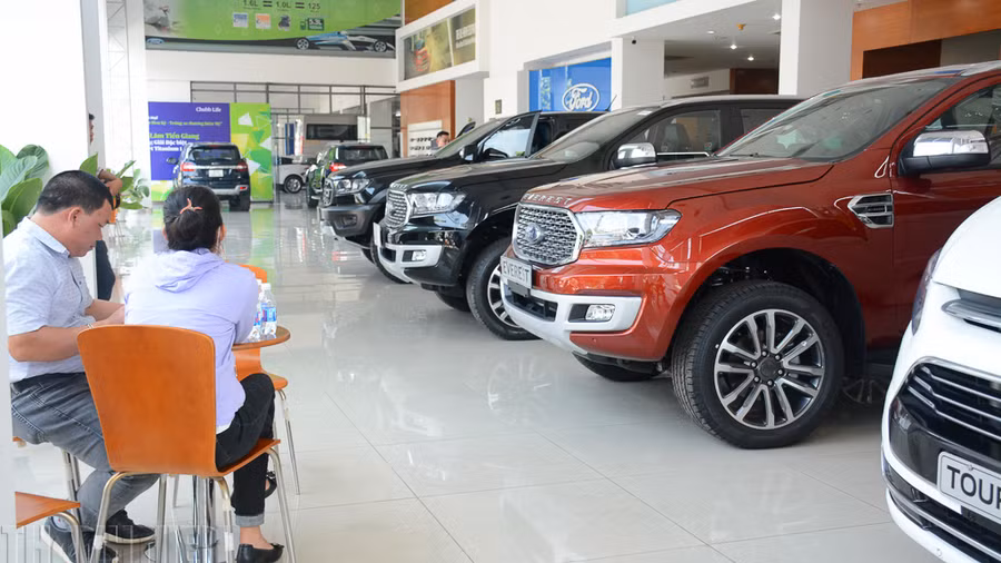 Từ ngày 1.3.2022, lệ phí trước bạ sẽ được áp dụng theo quy định tại Nghị định 10/2022/NĐ-CP. Ảnh: Bá Hùng