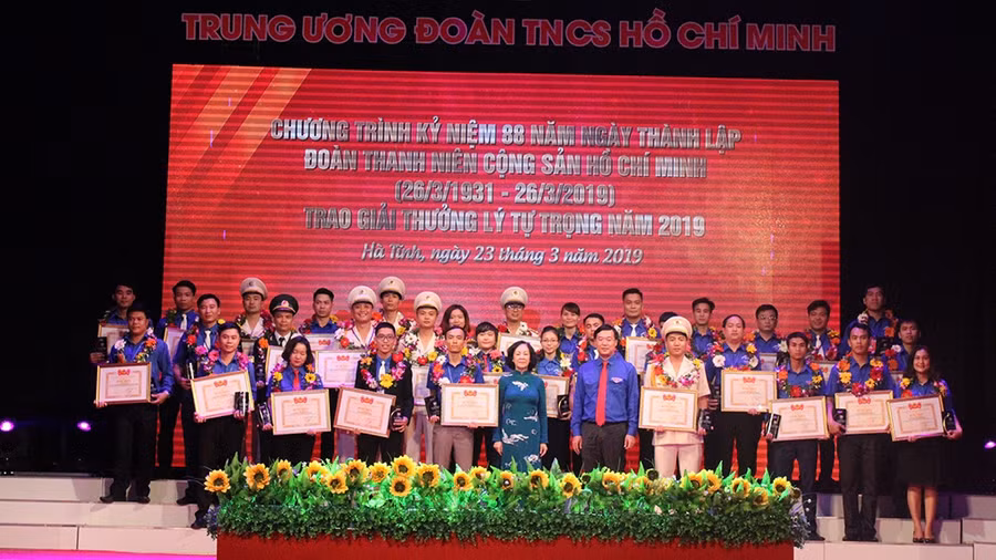 Lễ trao Giải thưởng Lý Tự Trọng năm 2019. Ảnh: Phạm Đức