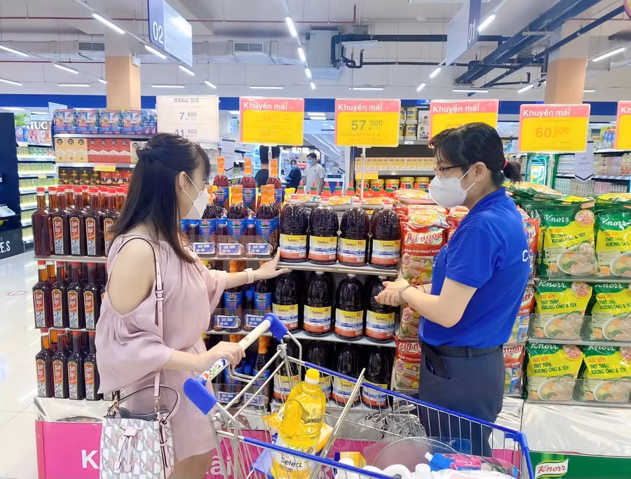 Chi phí vật giá leo thang khiến nhiều doanh nghiệp tham gia chương trình bình ổn giá phải đề xuất điều chỉnh nâng giá từ ngày 1.4. Ảnh: Quang Thuần Chi phí vật giá leo thang khiến nhiều doanh nghiệp tham gia chương trình bình ổn giá phải đề xuất điều chỉnh nâng giá từ ngày 1.4. Ảnh: Quang Thuần