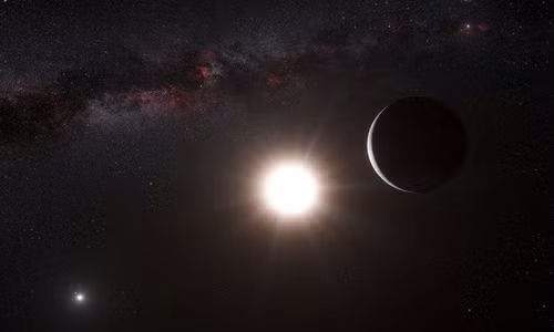 Hệ sao Alpha Centauri cách chúng ta 4,37 năm ánh sáng.