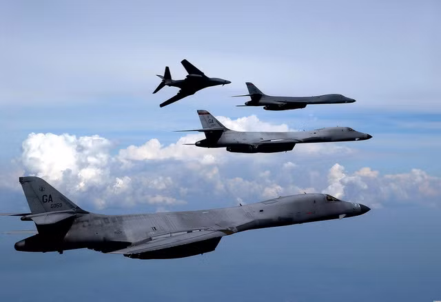 Các máy bay ném bom B-1 của Mỹ (Ảnh: Aviationist)
