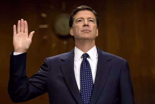 Ông James Comey, người vừa bị sa thải chức giám đốc FBI. Ảnh: AP Ông James Comey, người vừa bị sa thải chức giám đốc FBI. Ảnh: AP