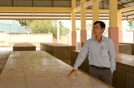 Ông Lê Huy Phong-Trưởng Ban quản lý chợ Hoa Lư cho biết đã cải tạo, sửa chữa một số hạng mục công trình để phù hợp hơn điều kiện kinh doanh nhưng các tiểu thương vẫn không chịu vào chợ mới