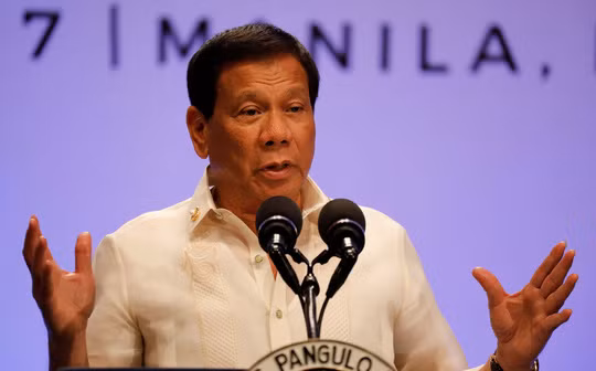Hội nghị Cấp cao ASEAN lần thứ 30 kết thúc hôm 29-4 nhưng 1 ngày sau, Tổng thống Philippines Rodrigo Duterte mới công bố tuyên bố chung. Ảnh: REUTERS
