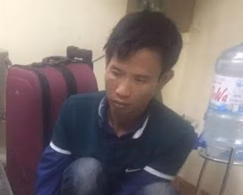Đối tượng Chiến tại cơ quan công an. Đối tượng Chiến tại cơ quan công an.