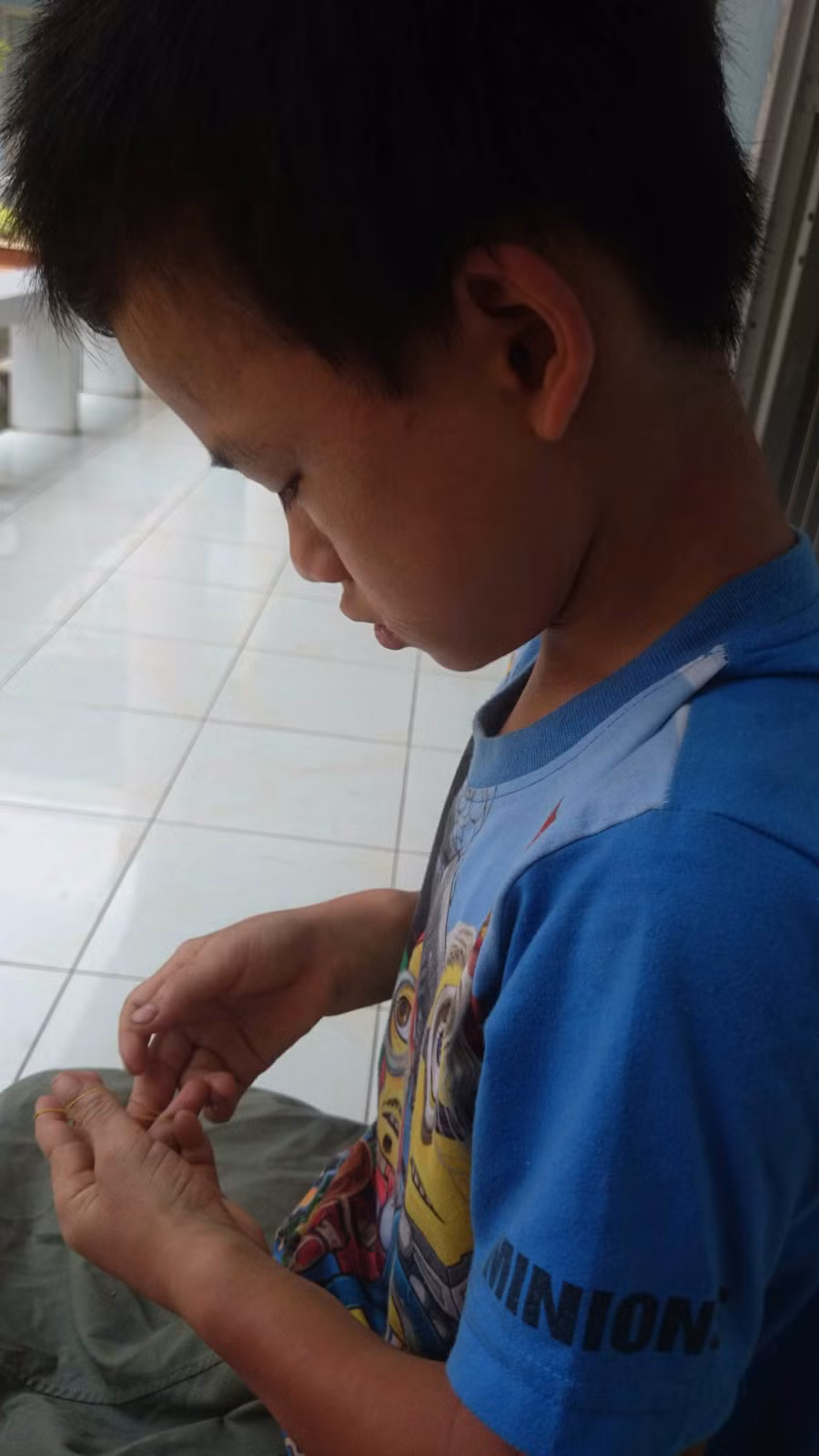Cháu Bế Minh Cường (10 tuổi, quê Thái Nguyên) được tìm thấy khi lưu lạc ở một xã thuộc địa bàn tỉnh Long An (giáp Campuchia). Cháu Bế Minh Cường (10 tuổi, quê Thái Nguyên) được tìm thấy khi lưu lạc ở một xã thuộc địa bàn tỉnh Long An (giáp Campuchia).