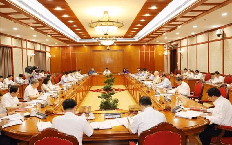 Toàn cảnh cuộc họp Bộ Chính trị, Ban Bí thư. (Ảnh minh họa: Trí Dũng-TTXVN) Toàn cảnh cuộc họp Bộ Chính trị, Ban Bí thư. (Ảnh minh họa: Trí Dũng-TTXVN)