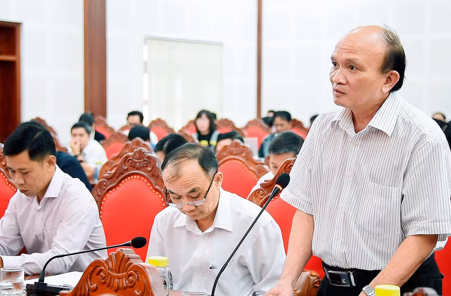 Giám đốc Sở Nội vụ Nguyễn Đình Tiến lý giải nguyên nhân các chỉ số SIPAS và PAR Index năm 2021 của tỉnh có sự giảm sâu so với năm 2020. Ảnh: Đức Thụy