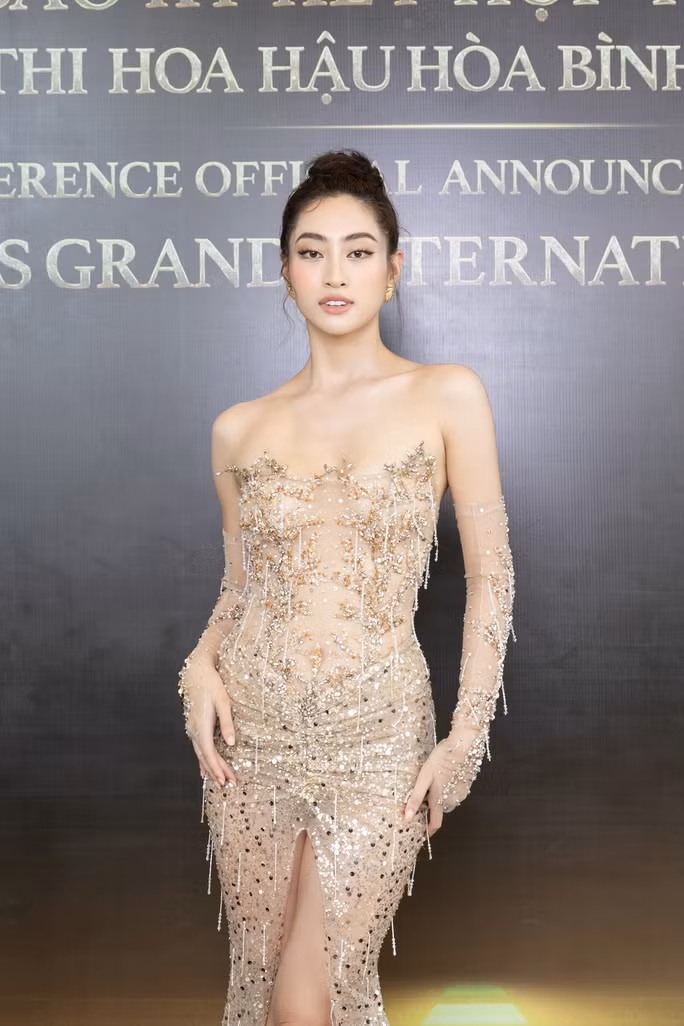  Lương Thùy Linh