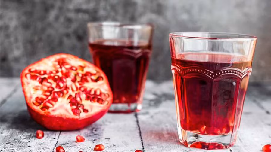 Các thành phần trong nước ép lựu có khả năng điều chỉnh quá trình chuyển hóa đường trong cơ thể. Ảnh: Shutterstock