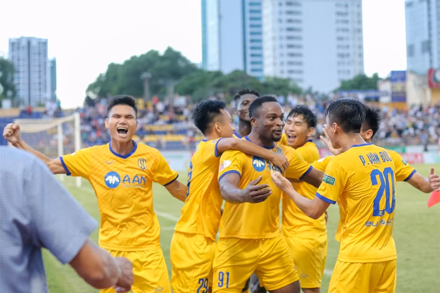 SLNA trở về sân nhà 