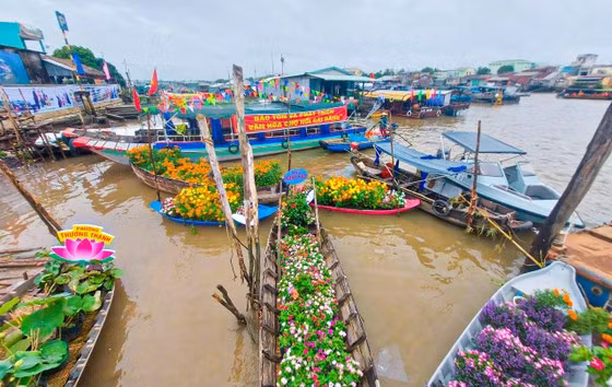  Một góc Chợ nổi Cái Răng, TP Cần Thơ