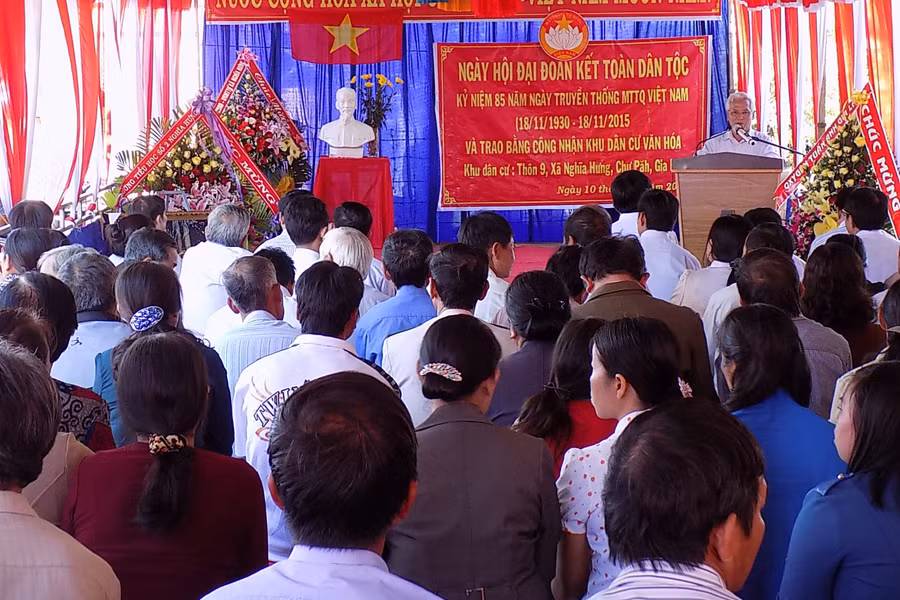 Ngày hội đại đoàn kết toàn dân tộc. Ảnh: T.N