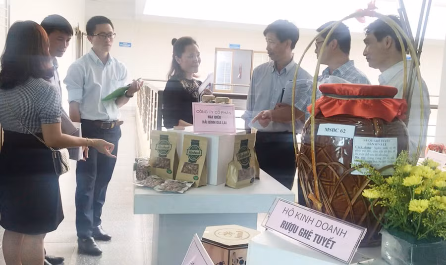 Từ nguồn kinh phí khuyến công đã hỗ trợ cho công tác bình chọn sản phẩm công nghiệp nông thôn tiêu biểu các cấp. Ảnh: Vũ Thảo