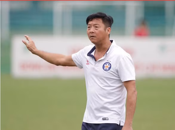 HLV Lê Huỳnh Đức.