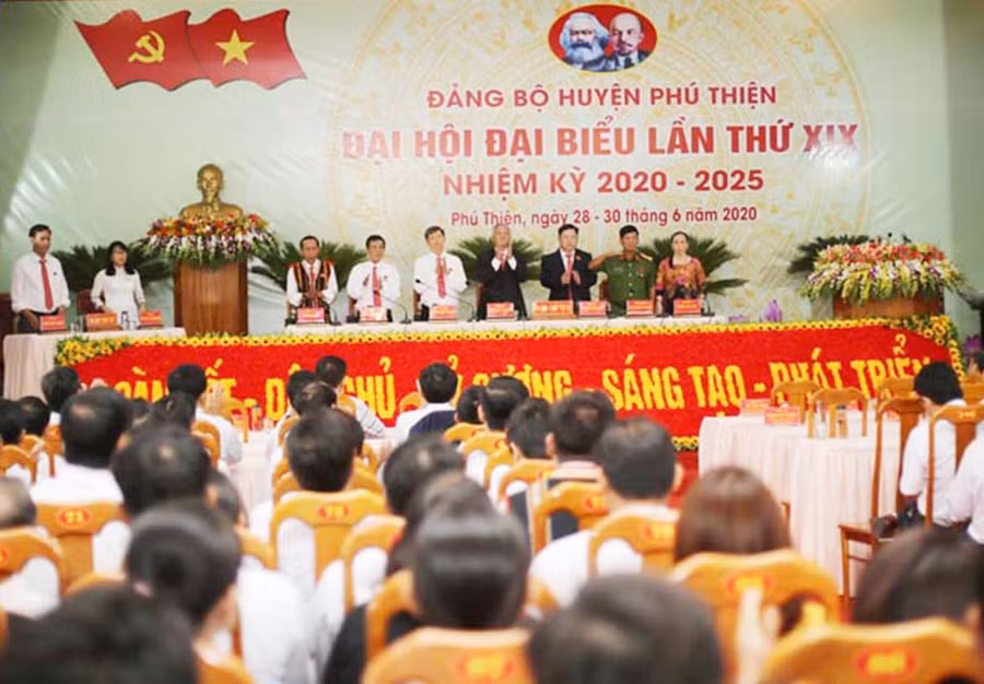 Quang cảnh đại hội phiên trù bị. Ảnh: ĐĂNG VŨ Quang cảnh đại hội phiên trù bị. Ảnh: ĐĂNG VŨ