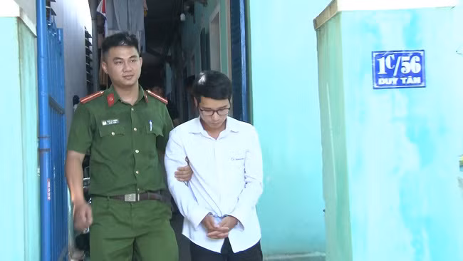 Đối tượng Mai Kim Tánh bị bắt giữ. Đối tượng Mai Kim Tánh bị bắt giữ.