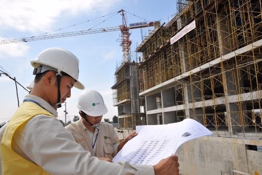 Sắp tới, nhiều thủ tục hành chính trong lĩnh vực xây dựng sẽ được đơn giản hóa. Ảnh: Thông Chí
