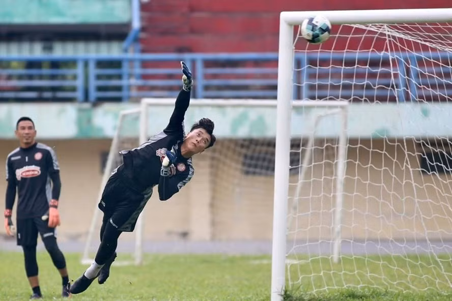 Bùi Tiến Dũng đang chờ cơ hội từ ông Chung Hae-seong. Ảnh: HCMFC