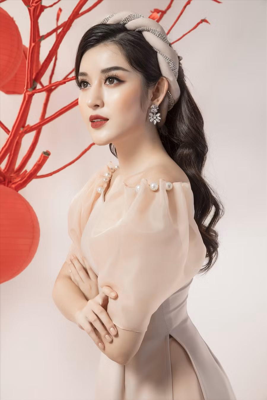  Huyền My là một những Á hậu nhận được sự yêu mến bởi vẻ giản dị và thân thiện. 