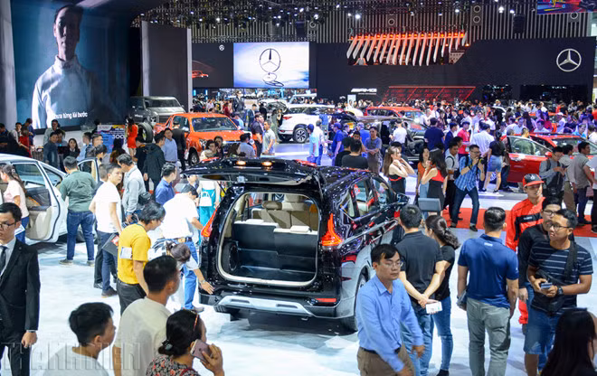  Đến hết quý I.2019, số lượng ô tô nhập khẩu hút khách tại Việt Nam dần đáp ứng nhu cầu thị trường - Ảnh: Trần Hoàng