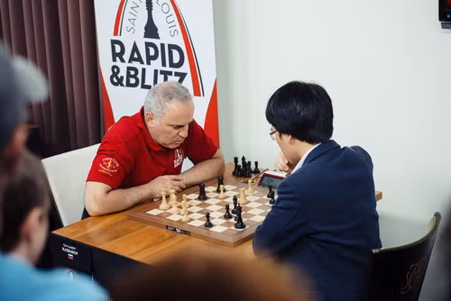  Lê Quang Liêm đối đầu cùng 