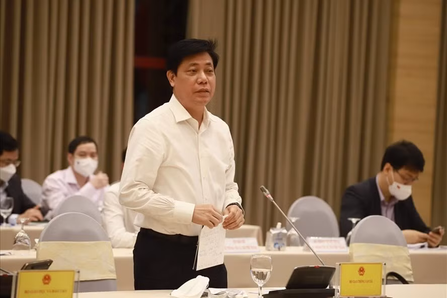 Thứ trưởng Bộ Giao thông vận tải Nguyễn Ngọc Đông thông tin tại họp báo. Ảnh T.Vương Thứ trưởng Bộ Giao thông vận tải Nguyễn Ngọc Đông thông tin tại họp báo. Ảnh T.Vương