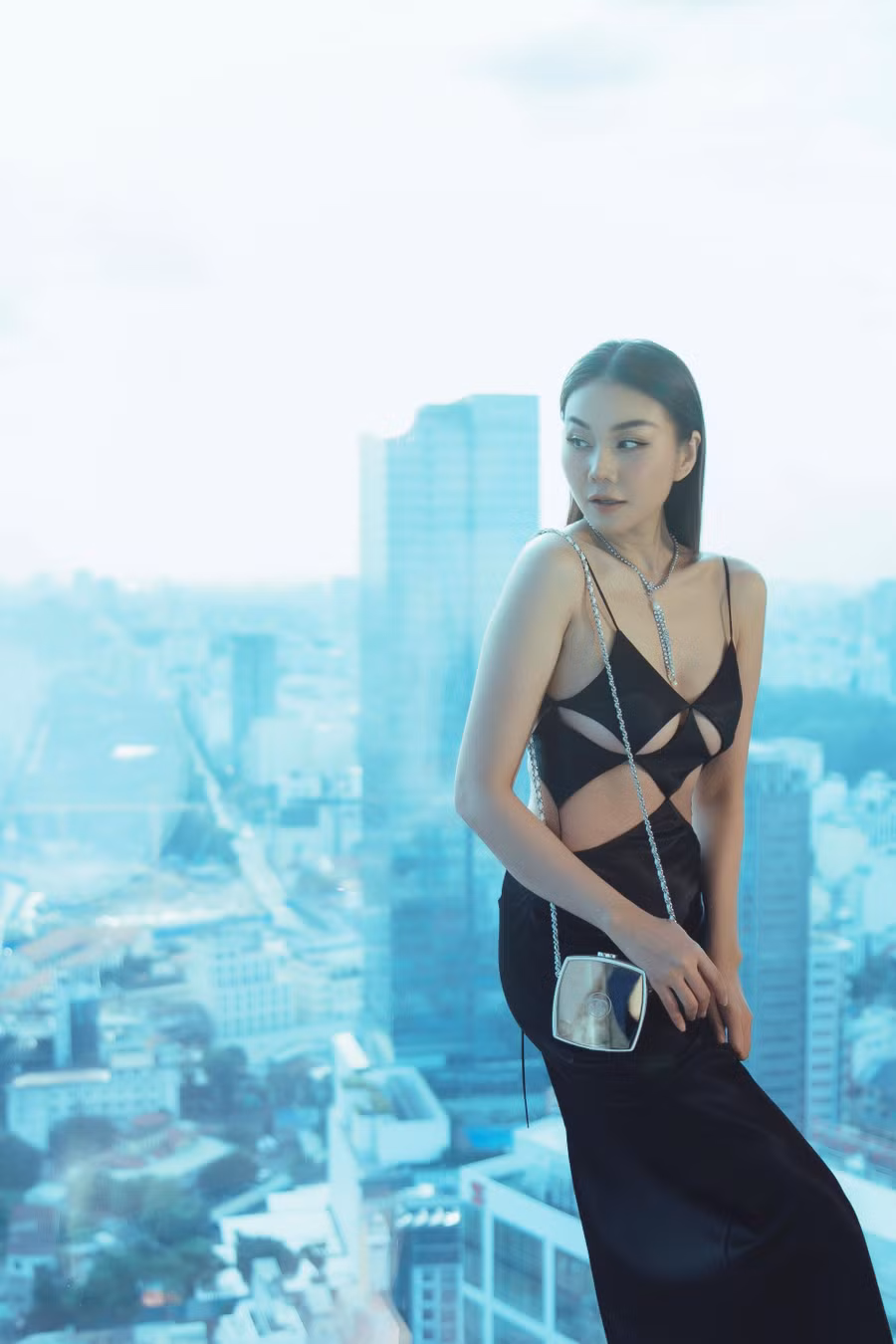 Được biết, những trang phục có phần thiết kế tương tự cũng được các mỹ nhân Việt như Ngọc Trinh, Minh Tú... đặc biệt yêu thích. Ảnh: NVCC